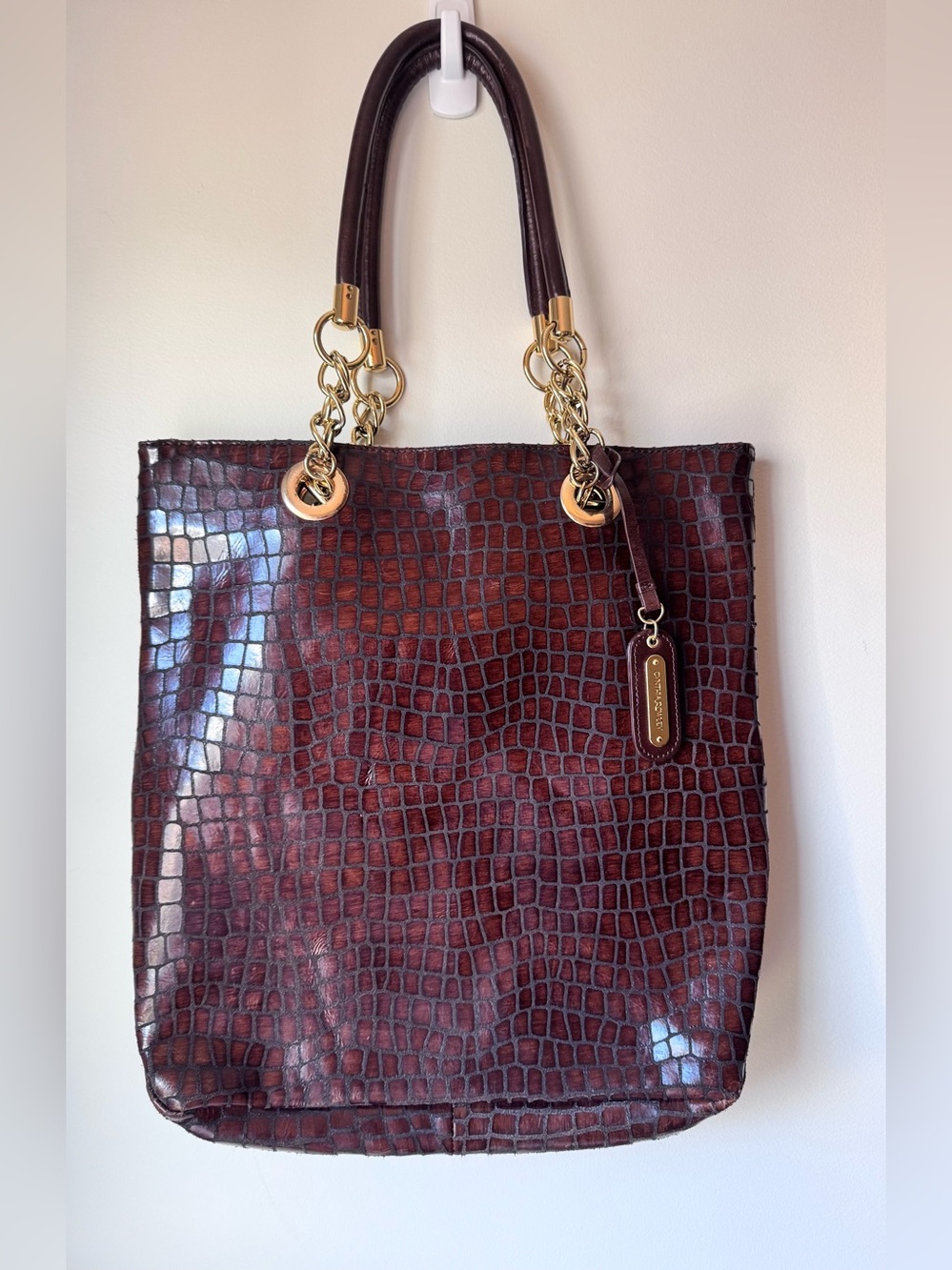 Cynthia Rowley Brown Genuine Leather Croc-Embossed Large Tote with Gold Hardware